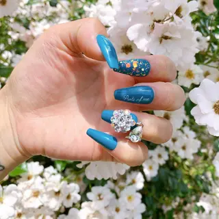 ネイル ONIKA Nail 青山通り店所属・ONIKA Nail 表参道A4徒歩2分のネイルデザイン