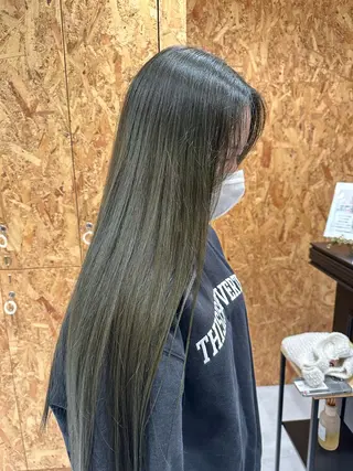 ロング 野上 麗のヘアスタイル