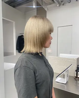 ショート カラー stén/kana /中明度カラーのヘアスタイル