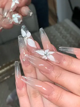 ネイル NES NAIL所属・さゆり￤推しキャラ ￤ロングネイル🩷のネイルデザイン