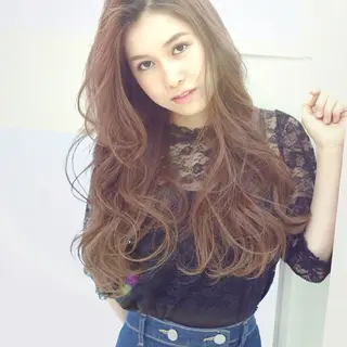 ミディアム カラー パーマ 指名支持率NO.1 スタイリストのヘアスタイル