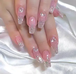 ネイル Queens テイのネイルデザイン