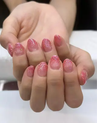 ミディアム MAXKELLY KAORIのネイルデザイン