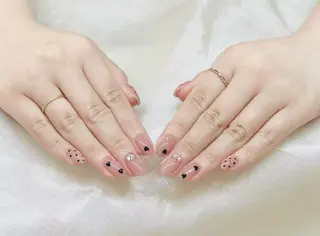 ネイル CHERIR Emiのネイルデザイン