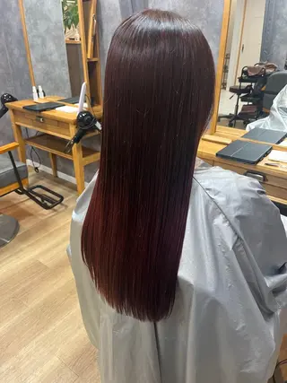 ロング カラー 二俣 秋亜のヘアスタイル