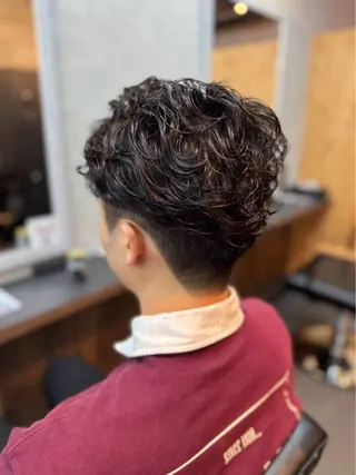 ショート パーマ メンズ 作野 潮織のヘアスタイル