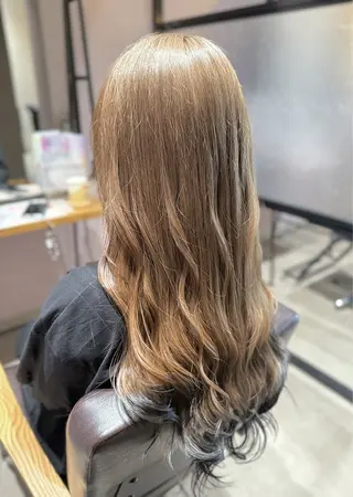 カラー 西原 愛紗のヘアスタイル
