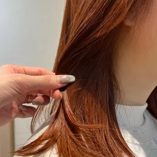 セミロング 店長ハイトーンカラー 柞山史奈のヘアスタイル