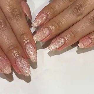 ネイル KARIN LANDHAKATAのネイルデザイン