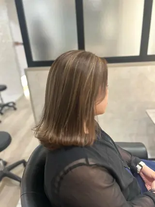 ミディアム カラー &chaLme   心斎橋所属・emi/髪質改善/ 韓国風/艶カラーのヘアスタイル