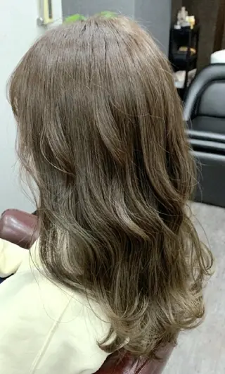 ロング カラー パーマ 井澗 修二のヘアスタイル