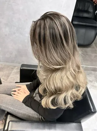 ロング mimiiy fukaのヘアスタイル