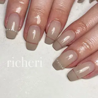ミディアム ネイル richeri beautyのネイルデザイン