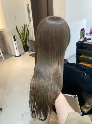 ロング ✨色持ちの良い艶 カラー✨蟹江真世のヘアスタイル