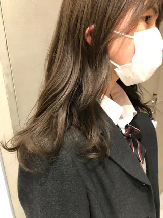 ロング カラー 古屋 花織のヘアスタイル