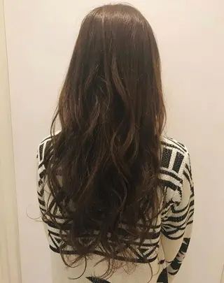 カラー カラーリスト菅澤 岳のヘアスタイル
