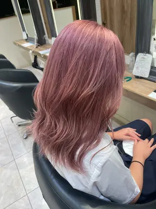 ミディアム レイヤー/ハイトーン 🫧‪Erikaのヘアスタイル