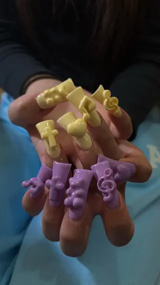 ネイル Esthetic Salon manish所属・Nailist Rinaのネイルデザイン