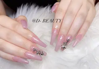 ネイル D-BEAUTY Nailsalonのネイルデザイン