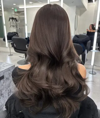 ロング カラー 堀江/透明感 ベージュ/白川幸太のヘアスタイル