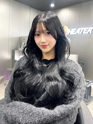 ロング カラー 💖韓国×王道 ハイトーン💖のヘアスタイル