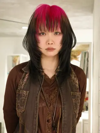 ロング カラー レイヤー/ハイトーン 🧬ituku🧬のヘアスタイル