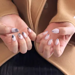 ネイル Elio所属・Elio 国泰寺のネイルデザイン