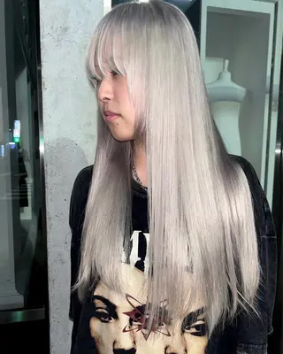 ロング anna 韓国レイヤ ー/ ハッシュカットのヘアスタイル