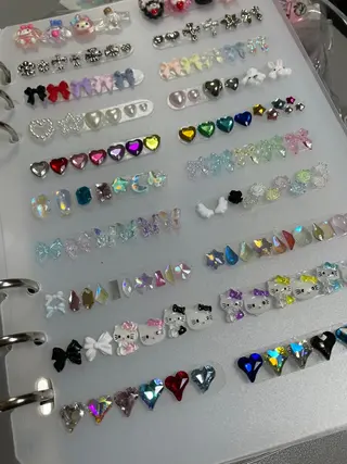 ネイル alma (アルマ)のネイルデザイン