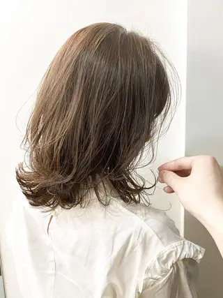 ミディアム カラー レイヤーカット/ 火ノ見🪡のヘアスタイル