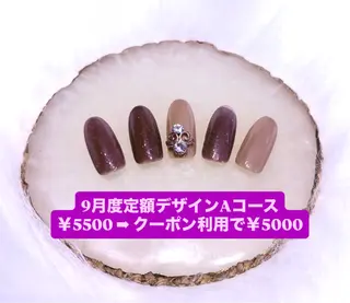 ネイル Nailsalon Dahliaのネイルデザイン