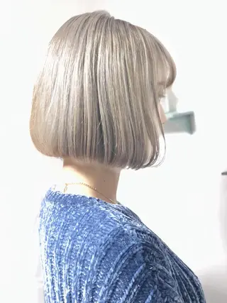 ショート カラー パーマ ヘアアレンジ 推し活専用 【派手髪】飯野ゆかりのヘアスタイル