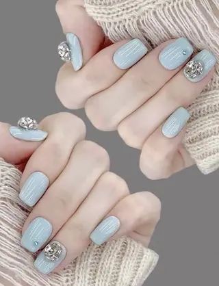 ネイル 高木 維麗絲のネイルデザイン