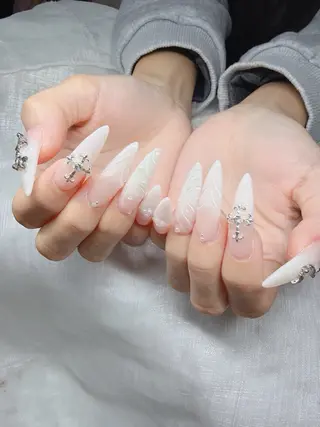 ネイル Lee Nailsのネイルデザイン