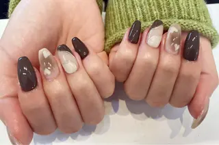 セミロング NAILSALON 🍔Timna🍟のネイルデザイン