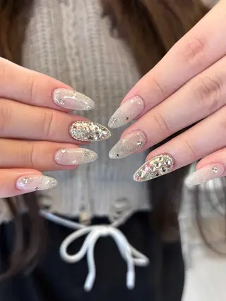 ネイル mimi 高石桃朱のネイルデザイン