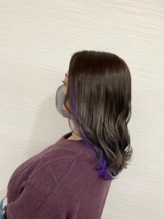 セミロング カラー LaRmE Ayumi.のヘアスタイル