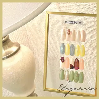 カラー ネイル Elegancia. Hiromiのネイルデザイン