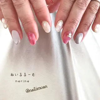 ネイル NAILST Naomiのネイルデザイン
