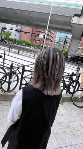 ミディアム カラー 難波ブリーチカラー 伊藤洋輝のヘアスタイル