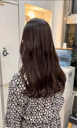 ロング メンズバレイヤージュ 斉藤春のヘアスタイル