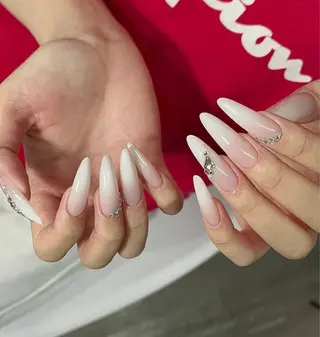 ネイル T. Leeのネイルデザイン