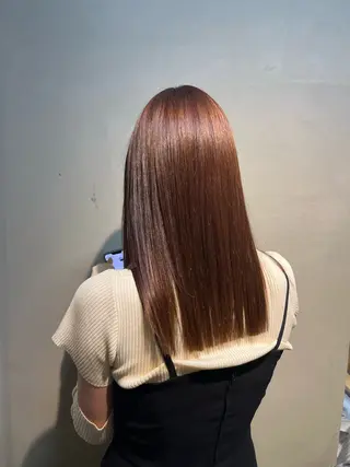 ミディアム 本木下朋花/髪質 改善×ダブルカラーのヘアスタイル