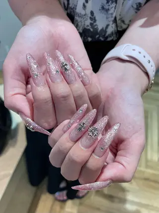 ネイル solu nail所属・碇 千波のネイルデザイン