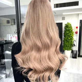 ロング キッズ シールエクステ特化 ハイトーン、NANAのヘアスタイル