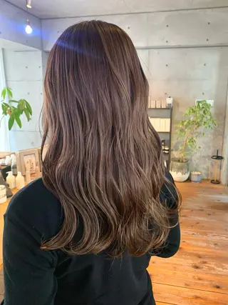 ロング カラー 西岡 優太のヘアスタイル