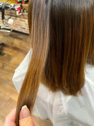 セミロング 🩶atelier NALUちーさん🩶のヘアスタイル
