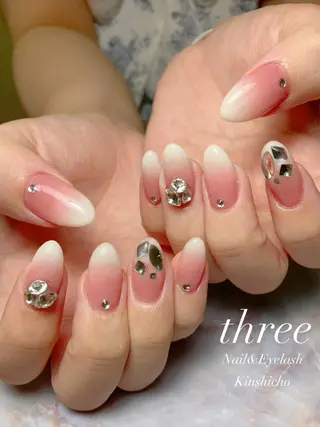 ネイル three Nail&Eyeのネイルデザイン