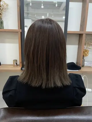 ミディアム カラー 室谷 ゆりあのヘアスタイル