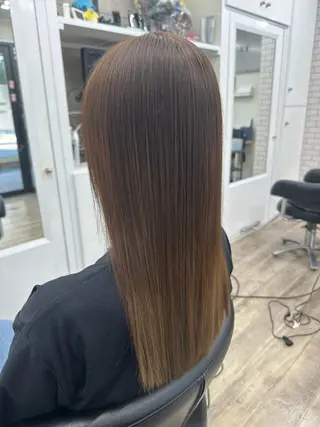 ロング クイックカットプログレ所属・saki サキのヘアスタイル